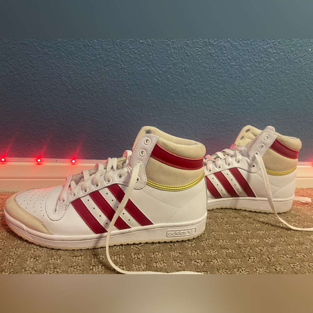 High top size 10 white and maroon adidas